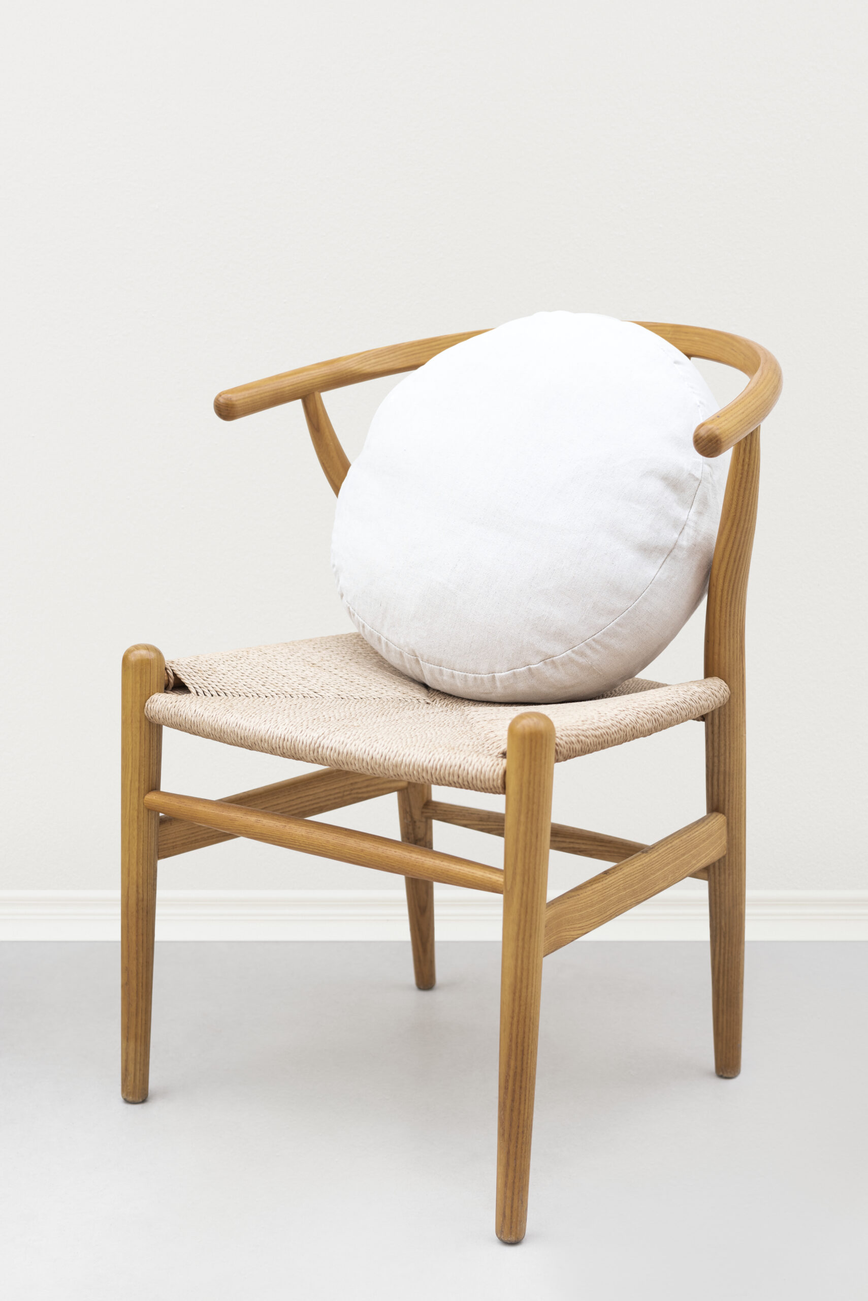 Chair Amaro
