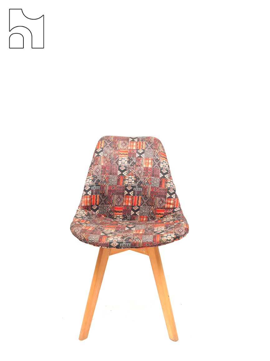 Boho Accent Chair – Artistic Patchwork Style with Wooden Legs
