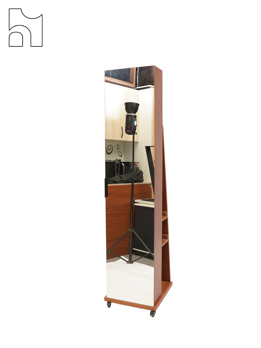 MirrorMove Storage Tower