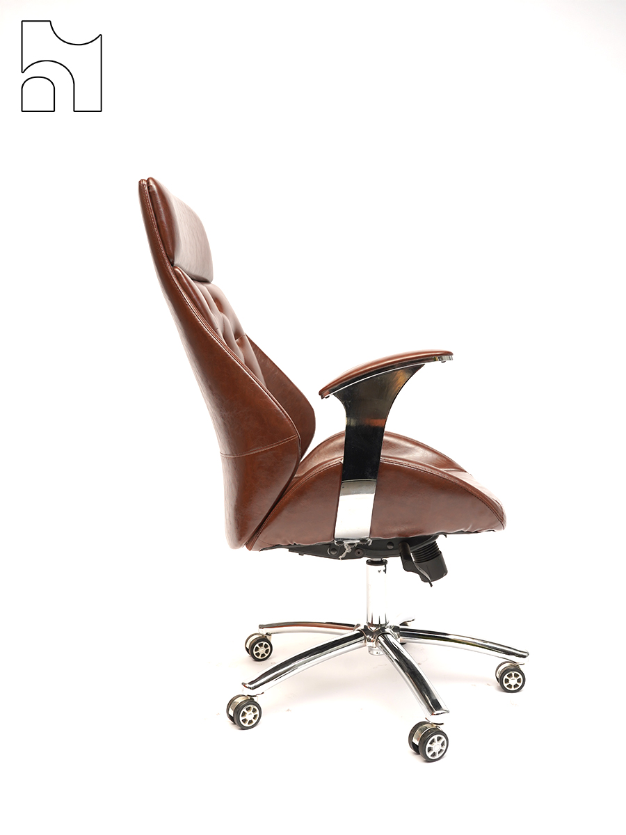 ChesterLux Executive Chair - Image 4