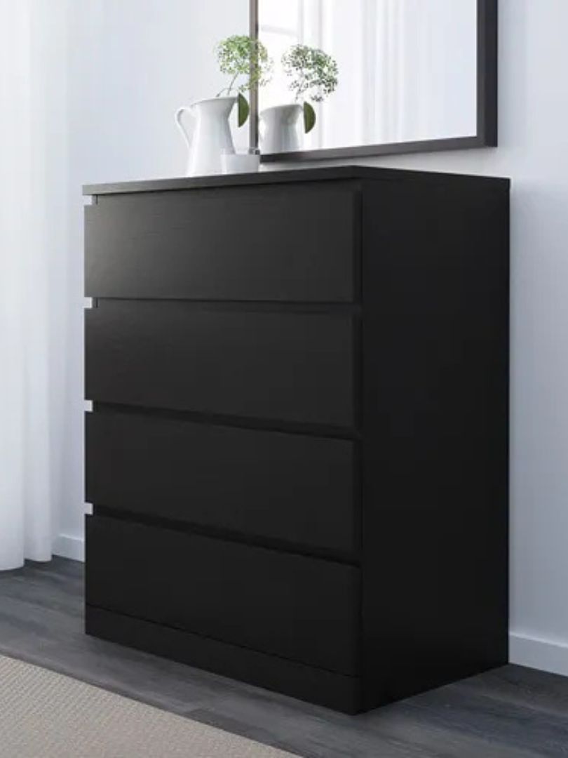 Handle Less Four Drawers Chester - Image 12